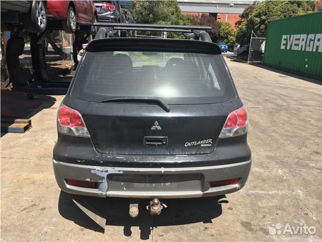 Разбор на запчасти Mitsubishi Outlander