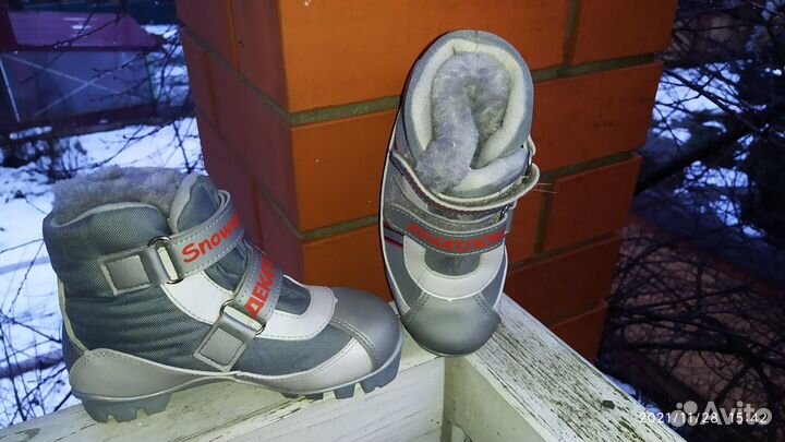 Лыжные ботинки dekatlon 32р