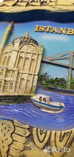 Магнит на холодильник