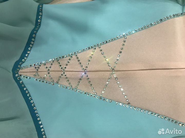 Красивое платье для фигурн.катания на 6-8 лет