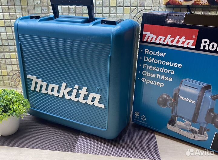 Фрезер Makita 900Вт RP0900K Оригинал Новый в кейсе