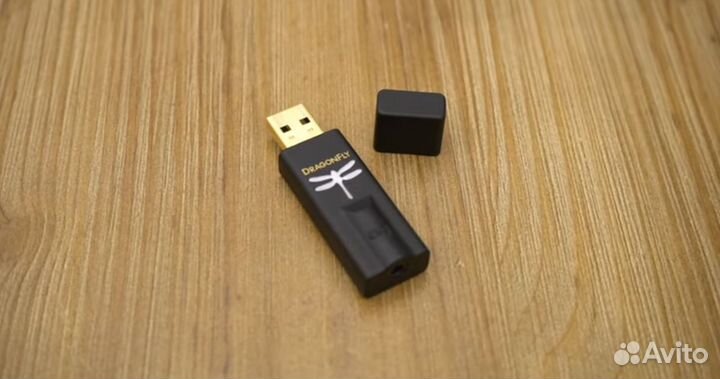 Портативный USB цап AudioQuest DragonFly black