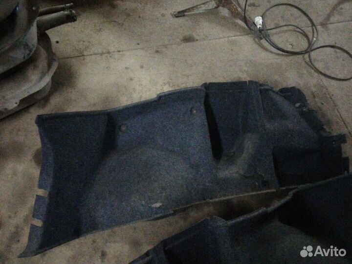 Обшивка багажника Mitsubishi Lancer 9