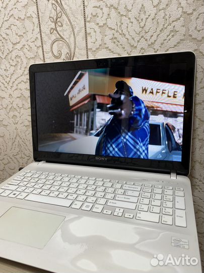 Ноутбук Sony Vaio Core i3