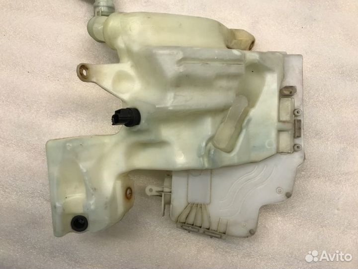 Бачок стеклоомывателя Ford Mondeo седан 2.3 2010