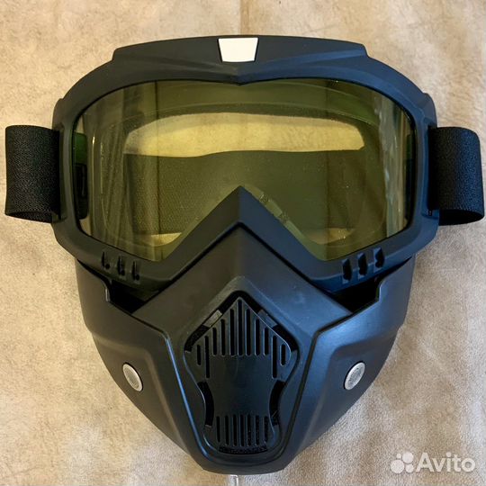 Защитная маска для лица