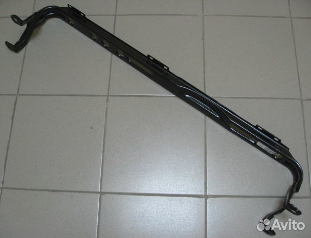 Кронштейн радиатора нижний Ford Focus 2 04-11