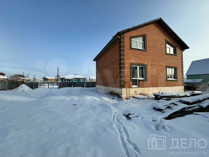 Дом 158,8 м² на участке 9,6 сот.