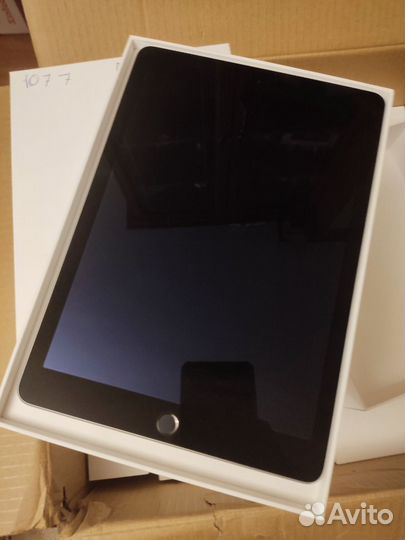 iPad А1475, оперативная память - 16 гб, слот для с