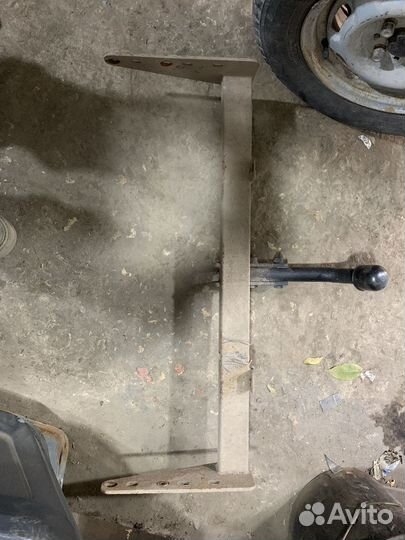 Фаркоп лада Гранта Лифтбеэк