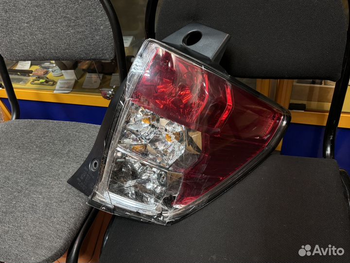 Фонарь задний правый Subaru Forester SH