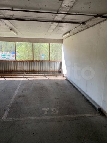 Машиноместо, 15 м²