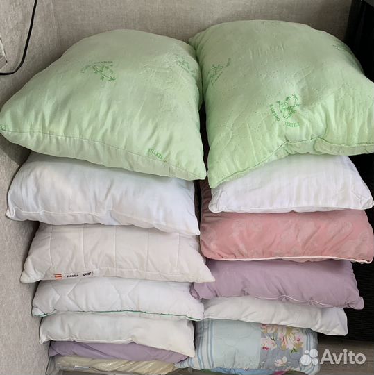 Подушки, наматрасник160/220, одеяло