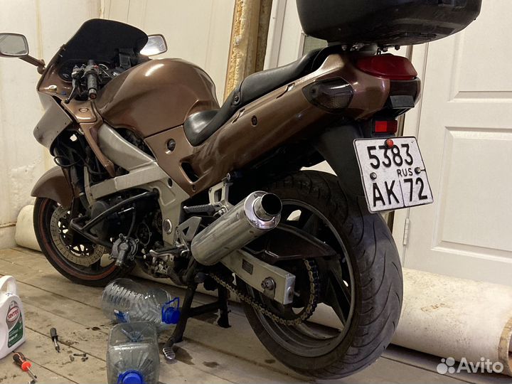 Kawasaki zzr-400 2