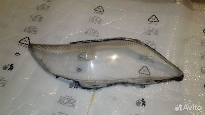 Toyota camry 40 стекло фары