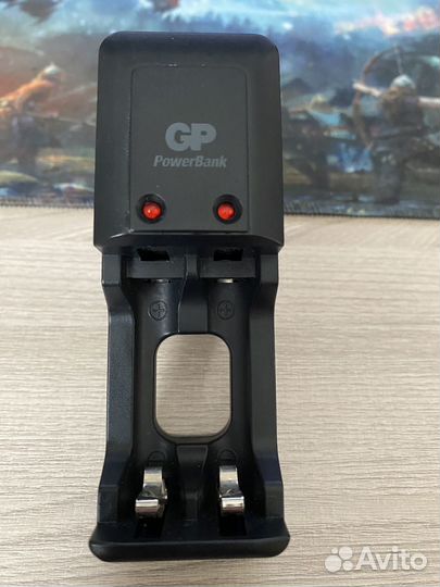 Зарядное устройство GP PowerBank S330