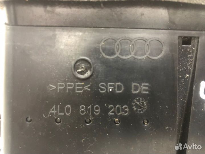 Воздуховод салонный задний Audi Q7 внедорожник 3.0