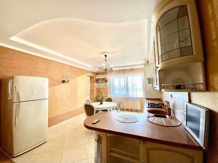 2-к. квартира, 95 м², 5/9 эт.