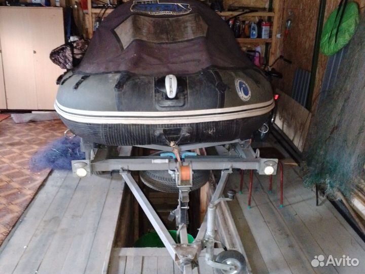 Моторная лодка