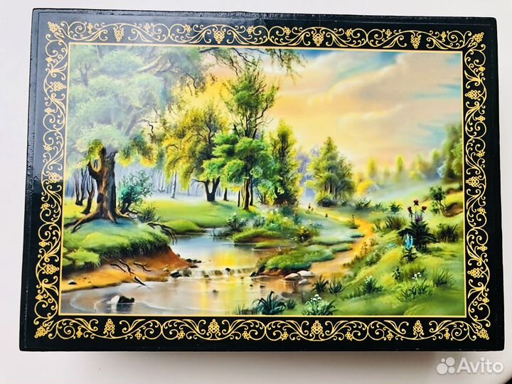 Шкатулки из дерева