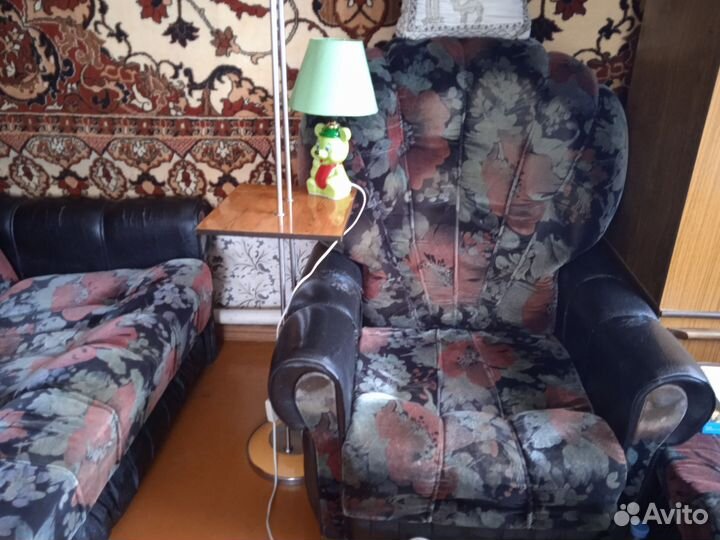 Мягкая мебель-диван-кровать, 2 кресла