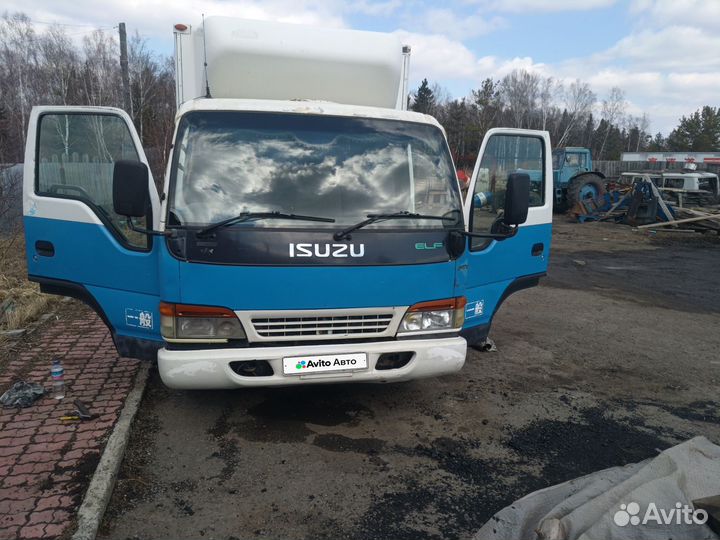 Isuzu Elf, 2000