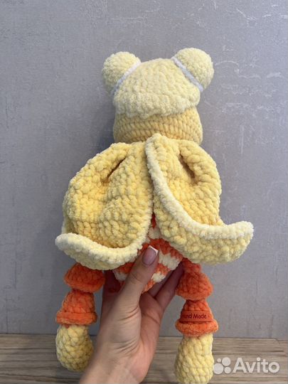 Вязаная игрушка пчелка ручная работа