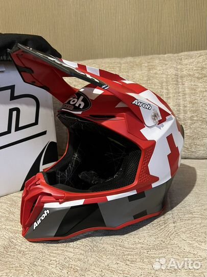 Кроссовый шлем airoh twist 2.0