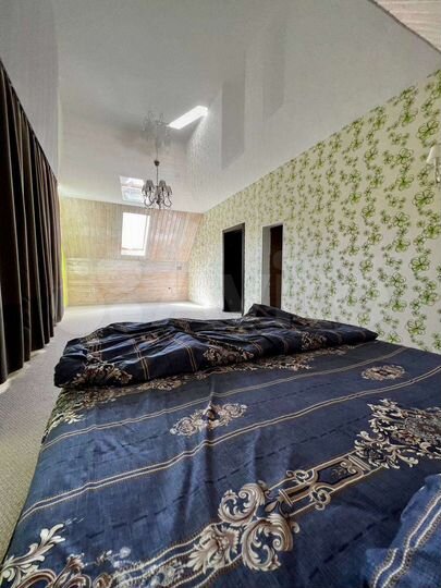 Дом 300 м² на участке 8 сот.