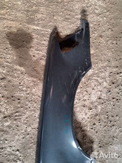Крыло переднее правое на Mercedes W140