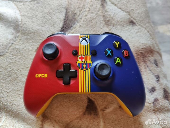 Геймпад Xbox лимитированный