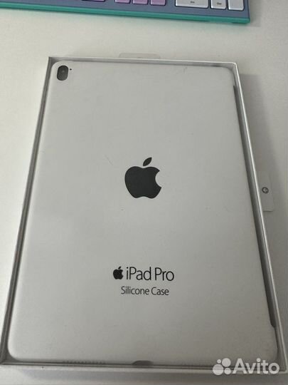Чехол на iPad