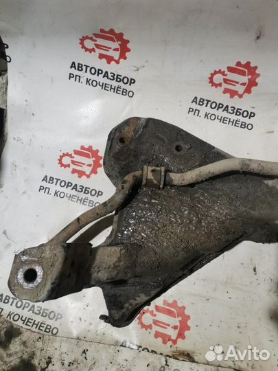 Балка под двс Mitsubishi Libero 4G93 1992