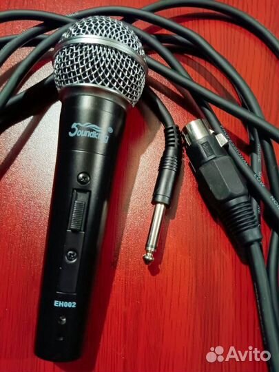 Микрофон вокальный динамический Soundking EH002