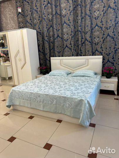 Спальня новая Спальный гарнитур