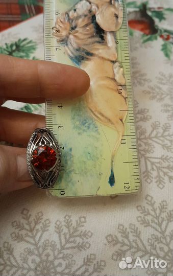 Серебряные серьги с гранатом