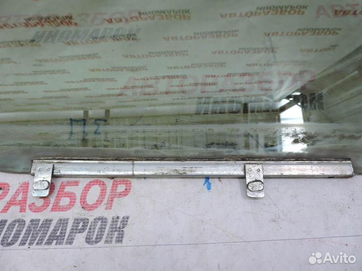 Стекло двери задней правой Lexus RX 300 XU10 1997