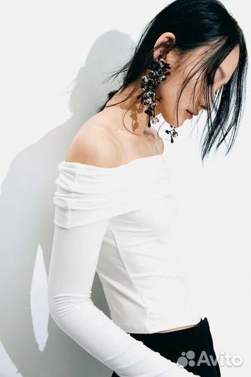 Лонгслив H&M новый с открытыми плечами XS