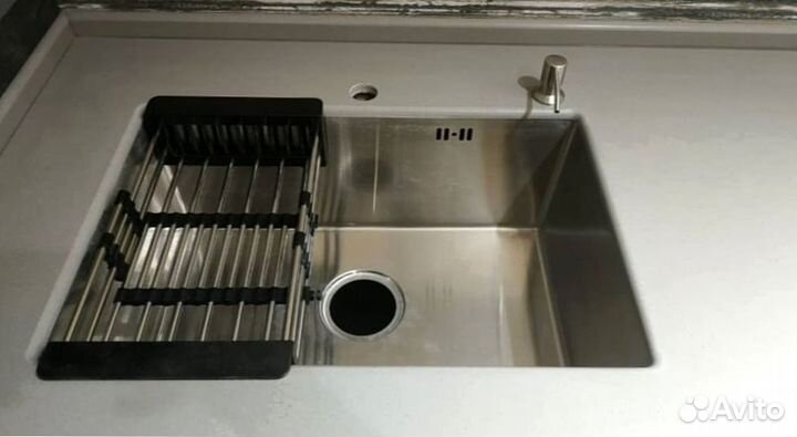 Кухонная столешница из искусственного камня