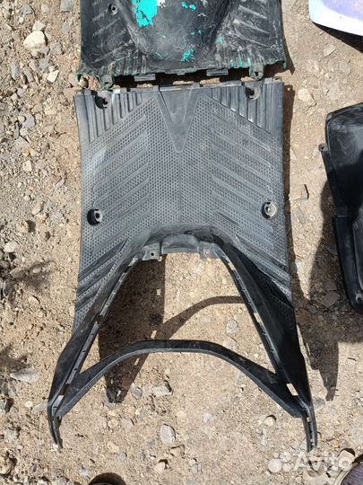 Yamaha jog пластик 4 основных элемента бу Цена за4