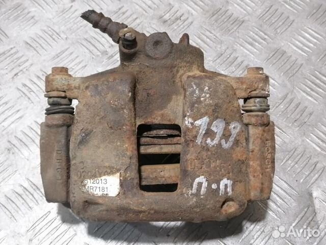 Суппорт передний правый Geely Emgrand EC 7