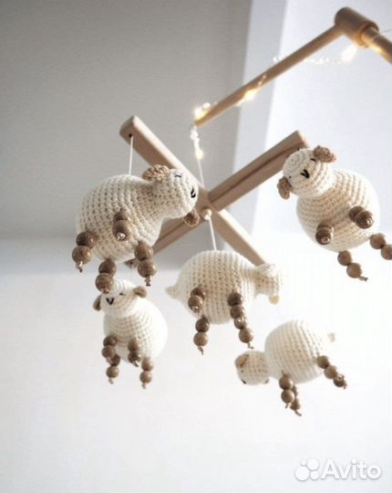 Мобиль на кроватку овечки