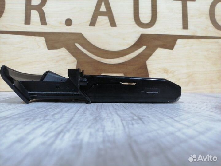 Пепельница Mercedes W222 3.0D 2017