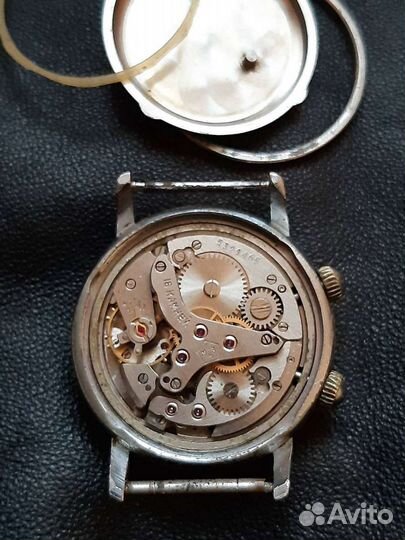 Часы Полёт (сигнал) с будильником