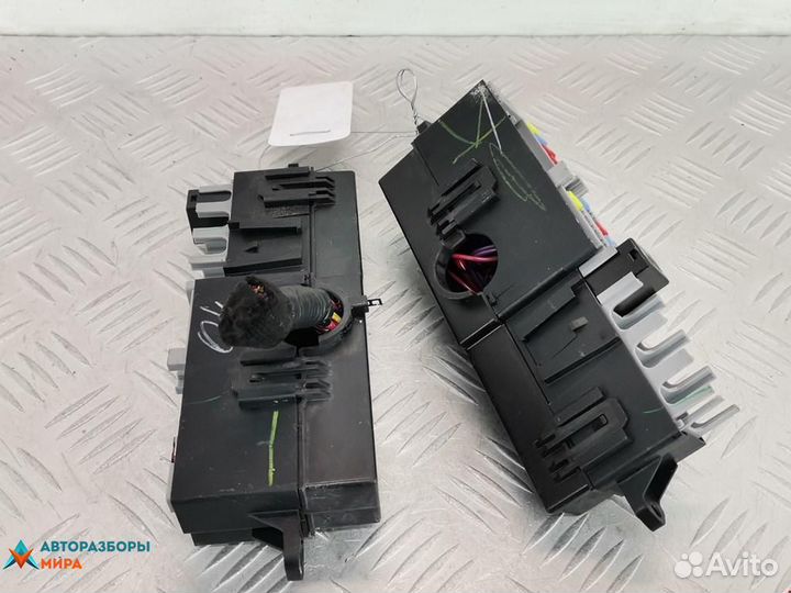 Блок предохранителей Chevrolet Volt 2011 20971956