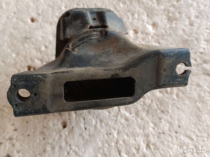 Honda civic 4d подушка двигателя правая