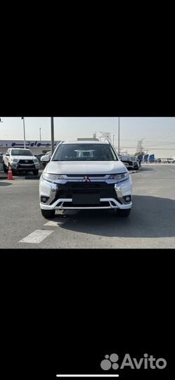 Mitsubishi Outlander 2.0 CVT, 2022, 24 км