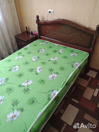 Кровать с матрасом 120х200