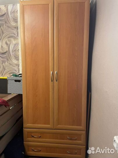 Шкаф распашной