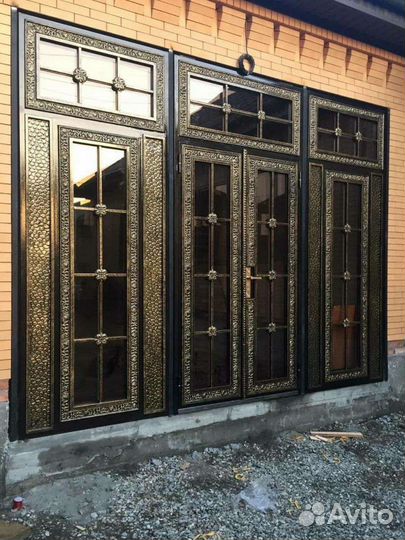 Кованая дверь входная